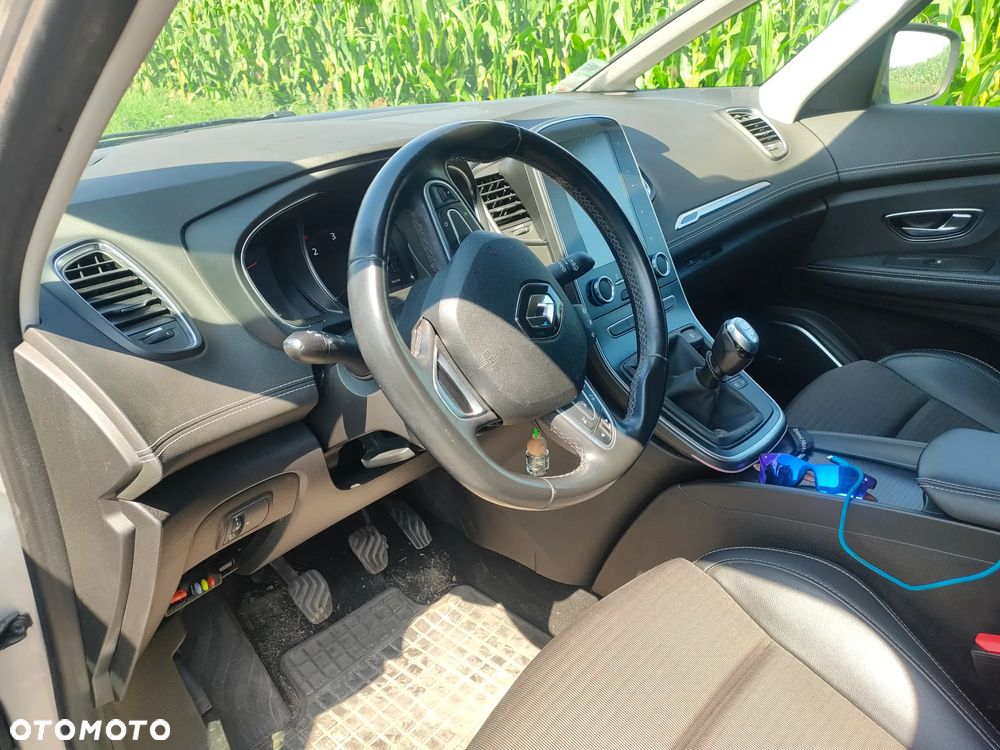 Renault Scenic 1.6 dCi Energy Bose EU6 - 14