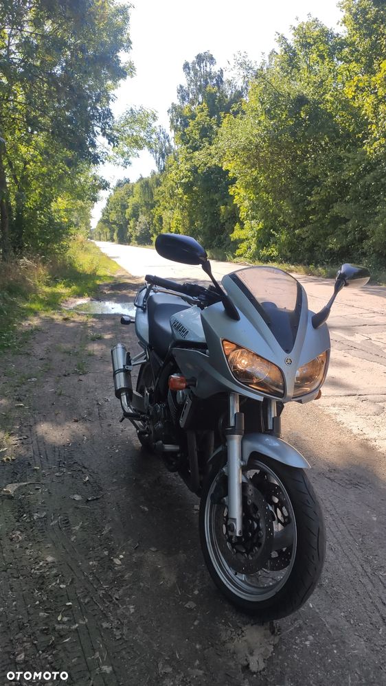 Yamaha FZS - 7