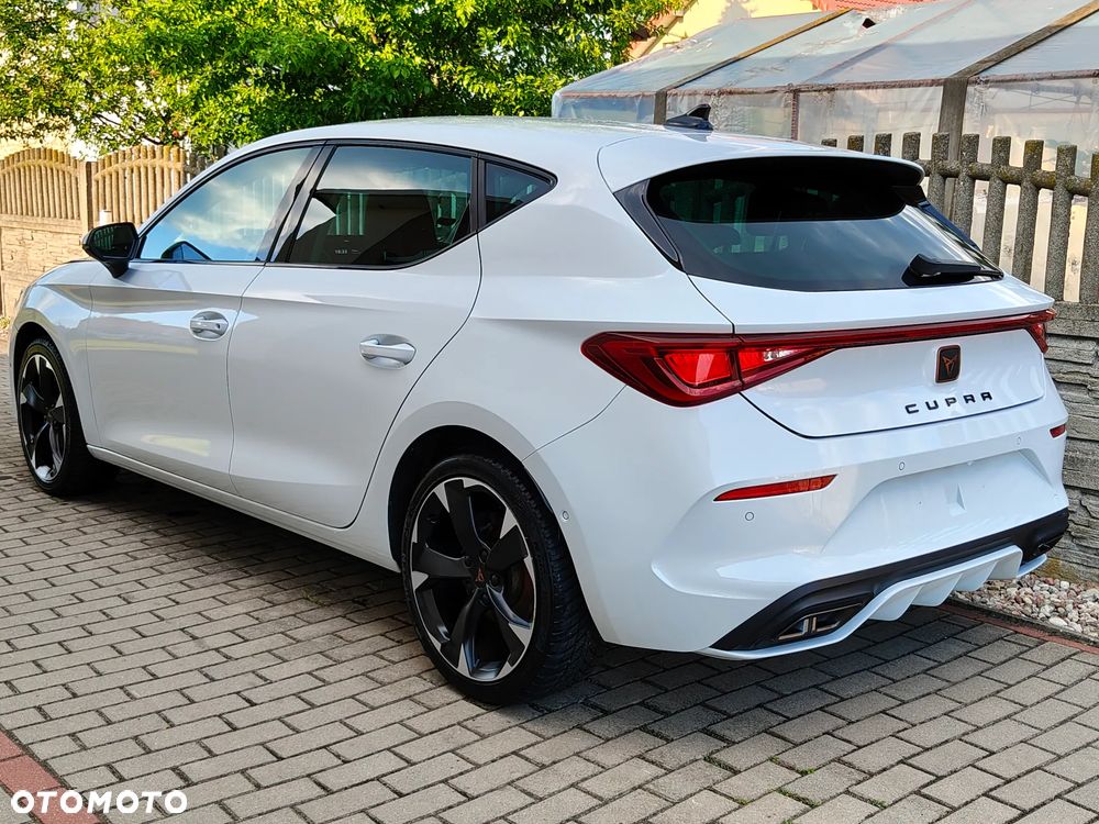 Cupra Leon 1.5 eTSI mHEV DSG - 17