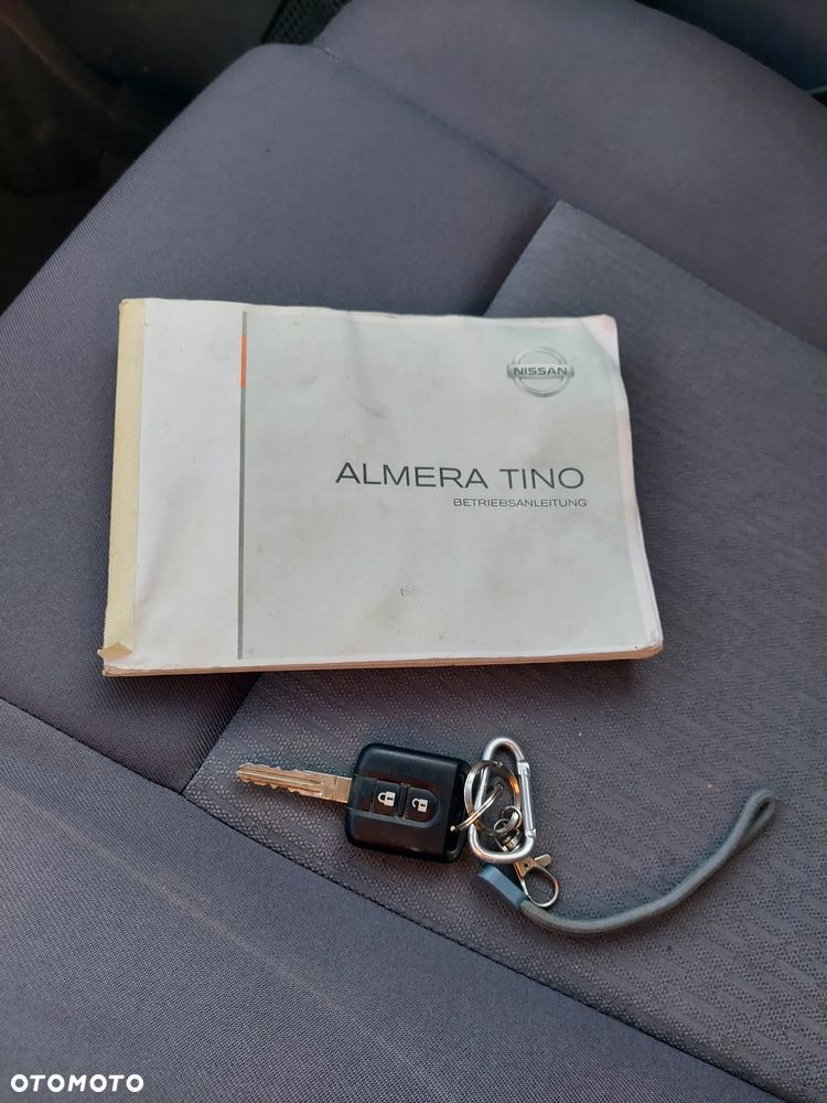 Nissan Almera Tino tekna - 12