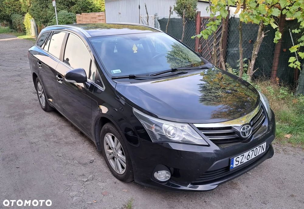 Toyota Avensis - 14