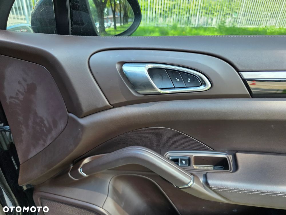 Porsche Cayenne GTS Tiptronic S - 35