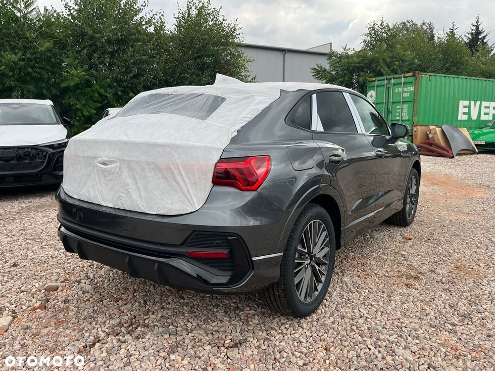 Audi Q3 Sportback - 6