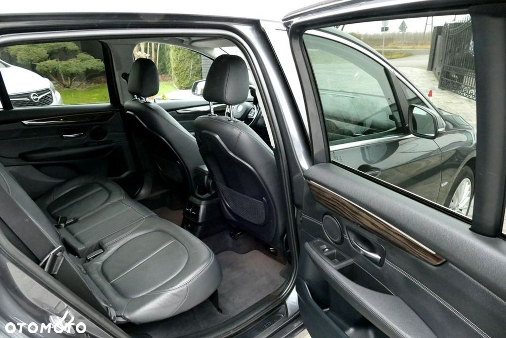 BMW Seria 2 216d Luxury Line - 34