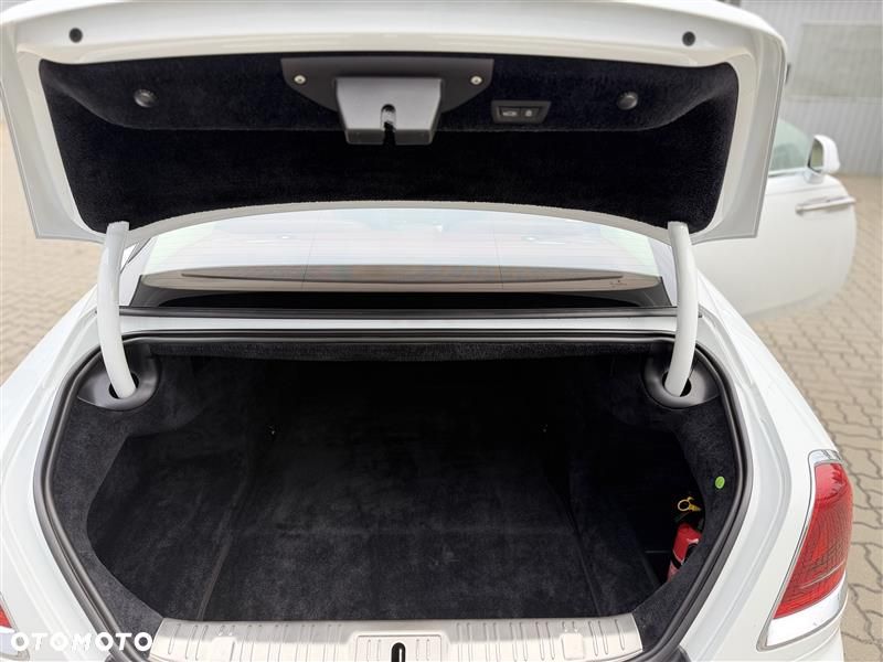 Rolls-Royce Wraith - 6