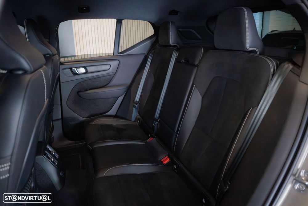 Volvo XC 40 1.5 T4 PHEV R-Design - 42