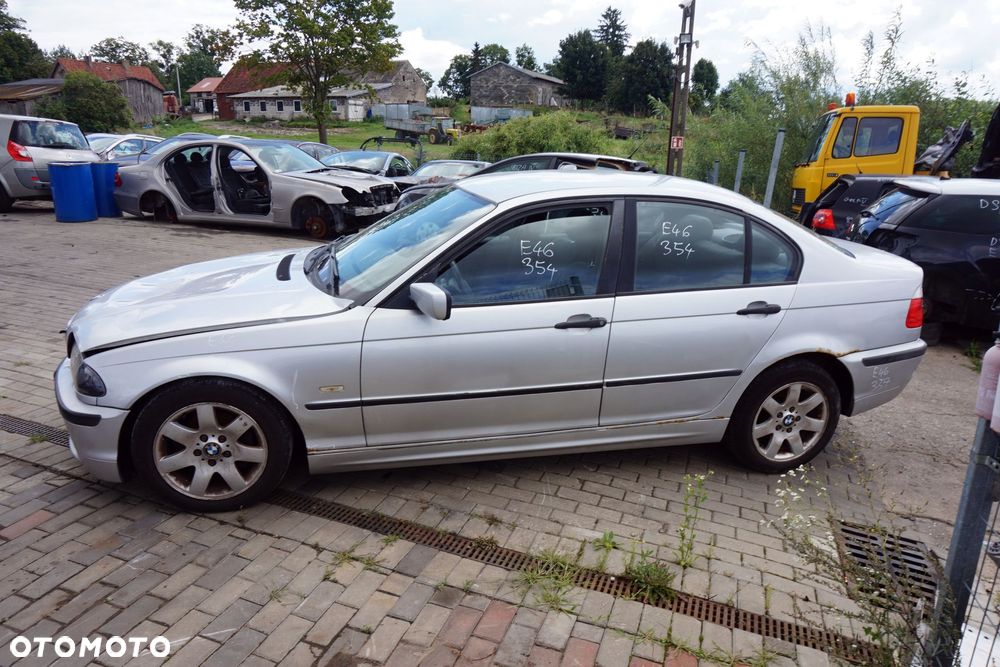 BMW 3 E46 SEDAN 2000 354 1.9 8V M43B19 118KM S5D250G-TBDH SREBRNY na części - 2