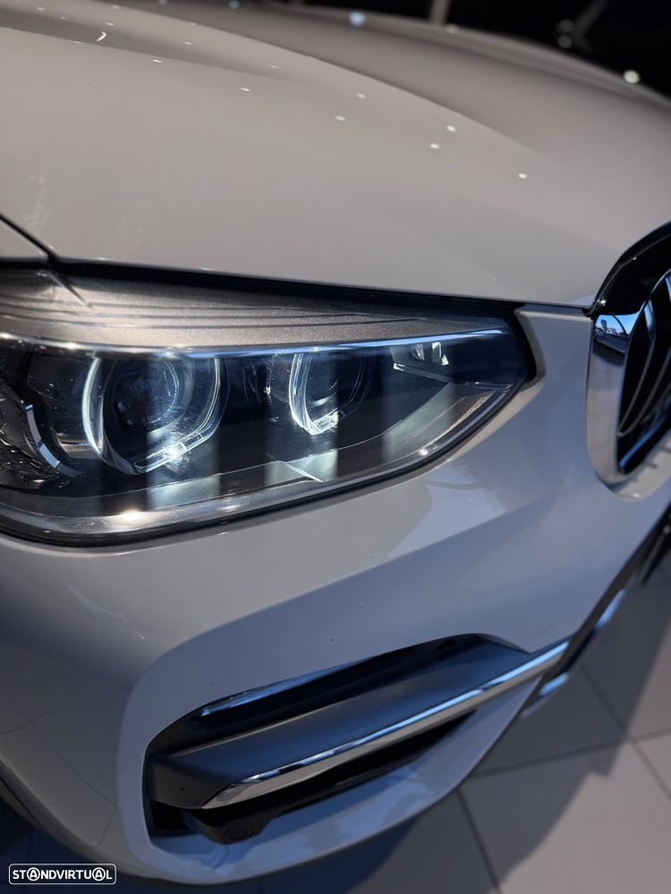BMW X3 20 d xDrive Line Luxury - 6