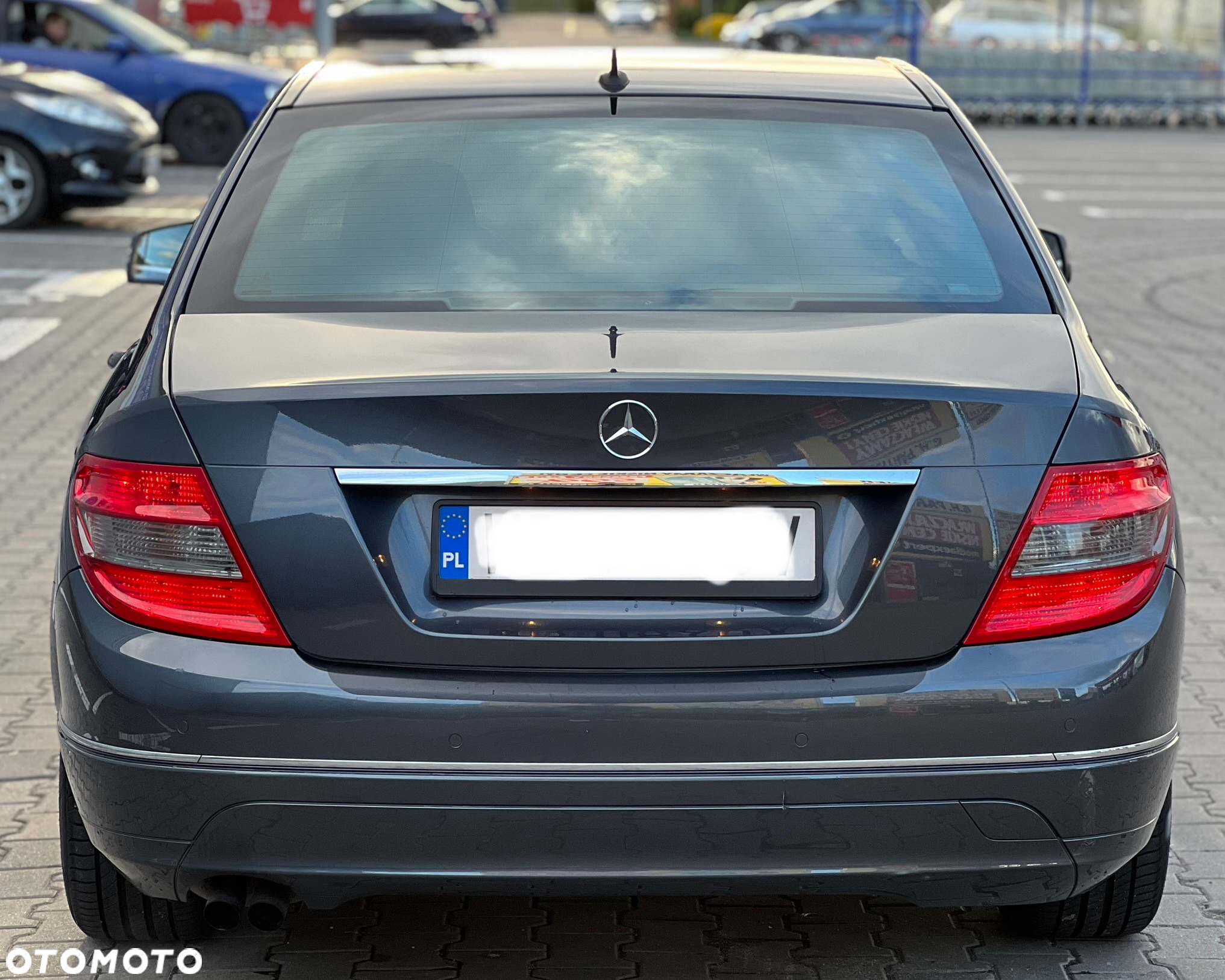 Mercedes-Benz Klasa C 180 CGI Automatik BlueEFFICIENCY Avantgarde - 11