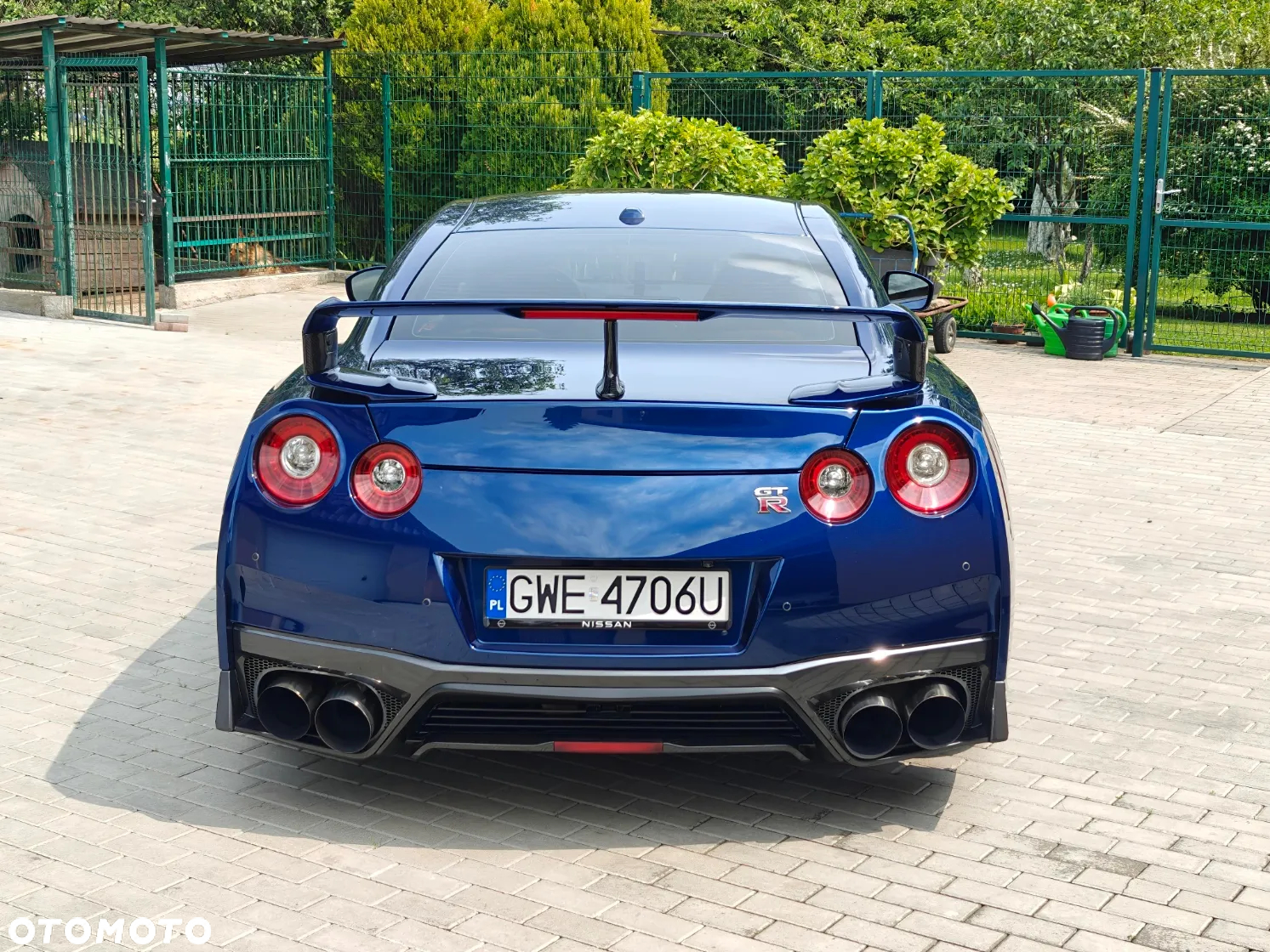 Nissan GT-R Prestige Edition - 8