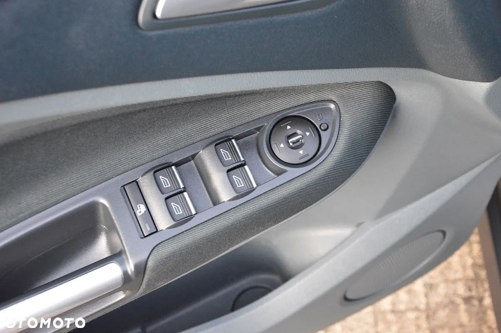 Ford Grand C-MAX 1.6 TDCi Start-Stop-System Titanium - 21