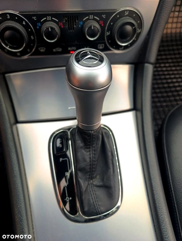 Mercedes-Benz Klasa C 180 Kompressor Automatik Avantgarde Sport Edition - 26