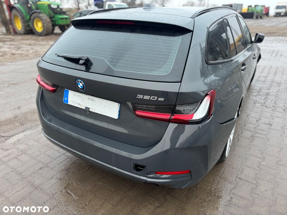 BMW Seria 3 320e PHEV sport - 7