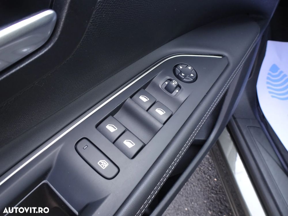 Peugeot 3008 - 21