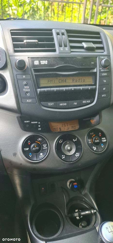 Toyota RAV4 2.2 D-4D 2010 - 10