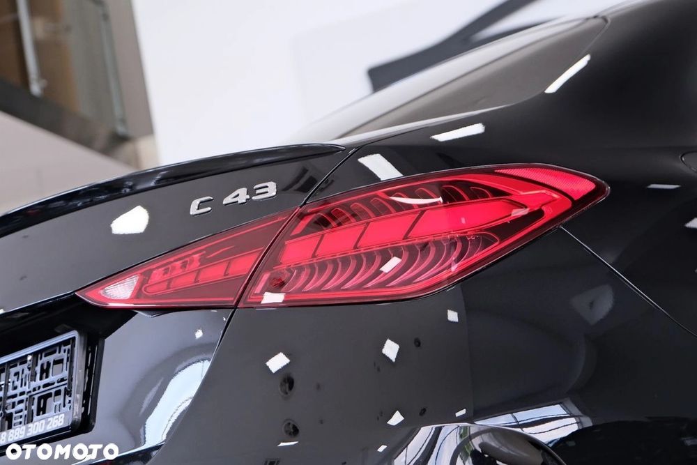 Mercedes-Benz Klasa C AMG 43 4Matic AMG Speedshift MCT9G AMG Sondermodell - 18