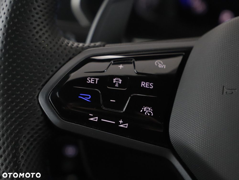 Volkswagen Tiguan - 15