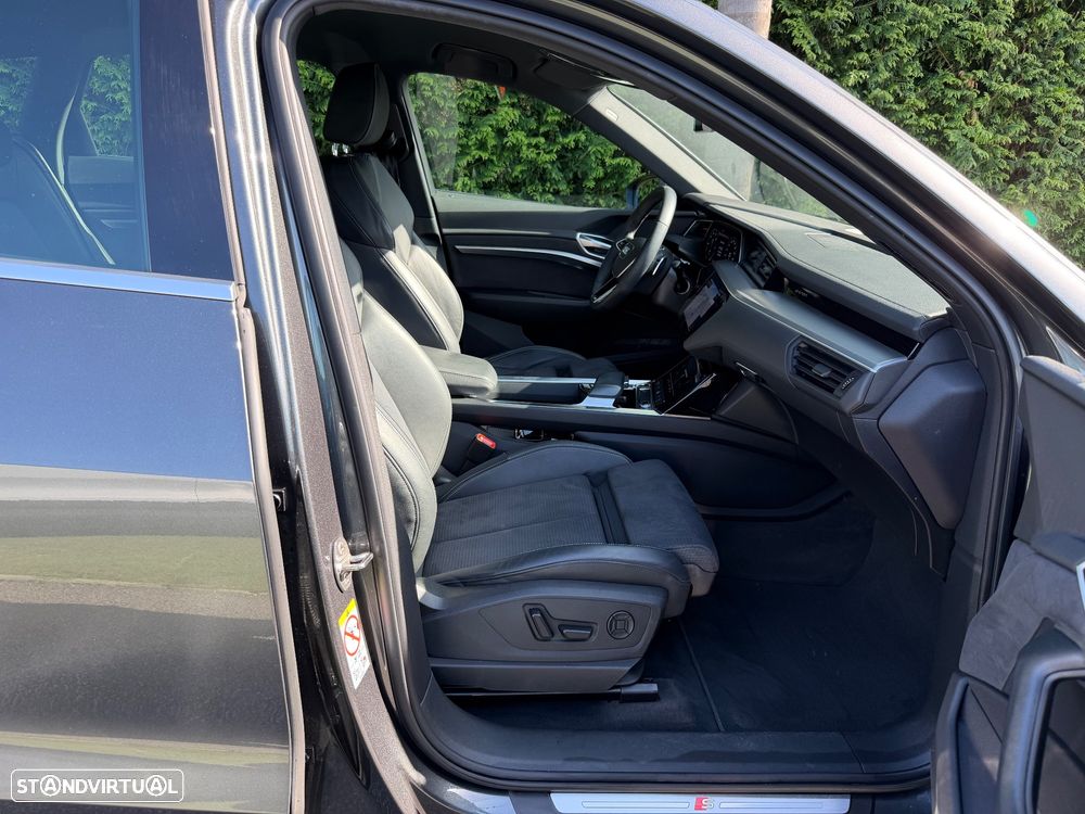 Audi e-tron 55 quattro S line - 14