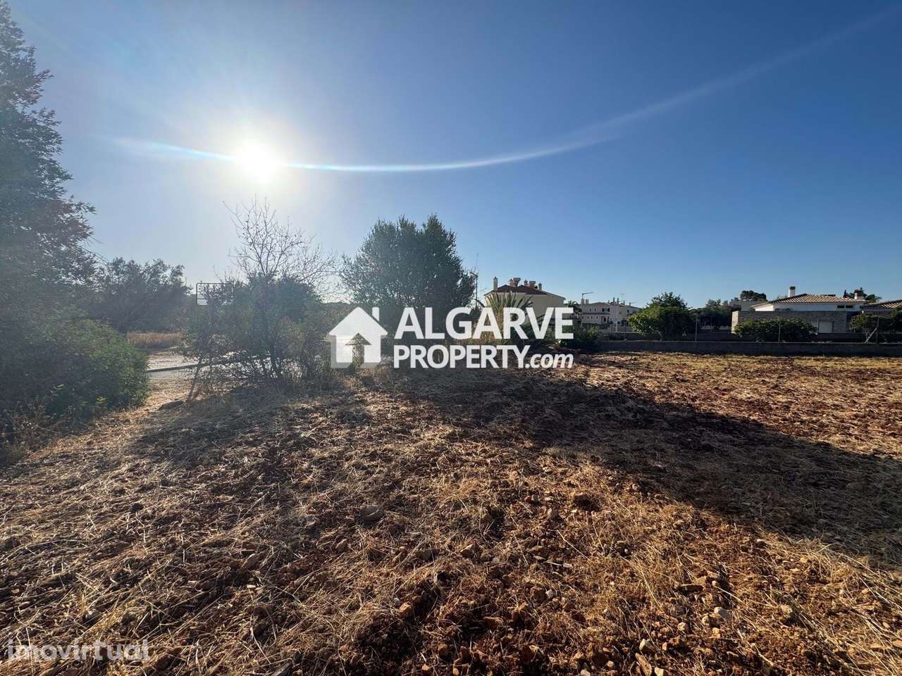 Terreno para construção perto do centro da vila de Boliqueime, Algarve - Grande imagem: 3/8
