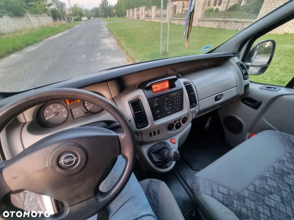 Opel Vivaro L2H1 2.9t - 32