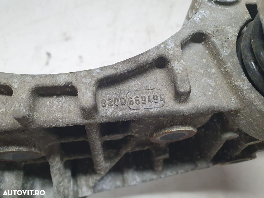 Suport accesorii 1.5 dci k9k 8200669494 Dacia Sandero 1 [2008 - 2012] - 3