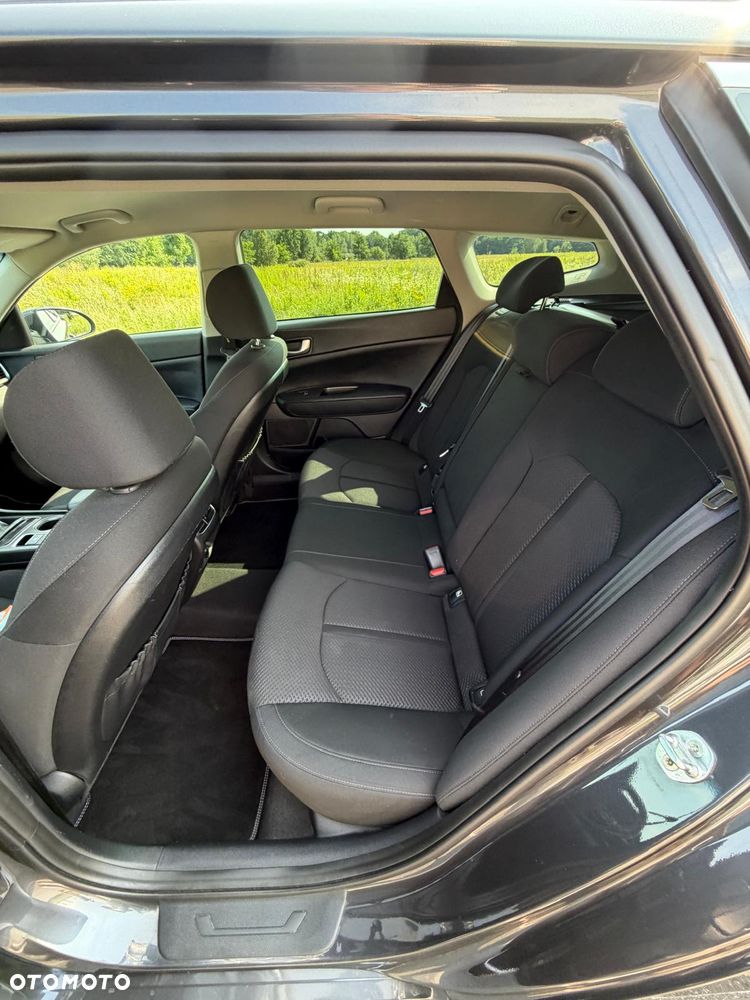 Kia Optima 2.0 M - 19
