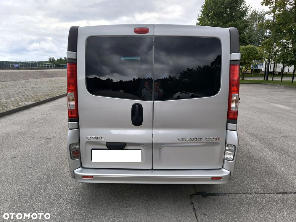 Opel Vivaro L2H1 2.9t - 8