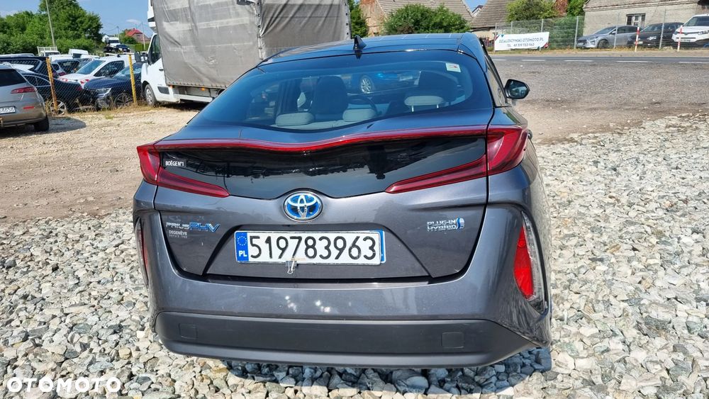 Toyota Prius Hybrid Executive - 4