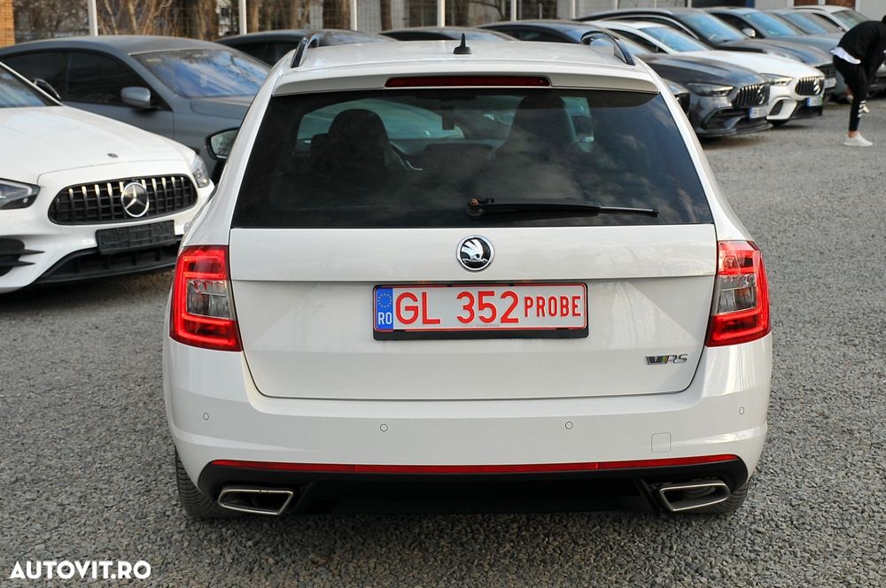 Skoda Octavia 2.0 TDI (Green tec) DSG RS - 6