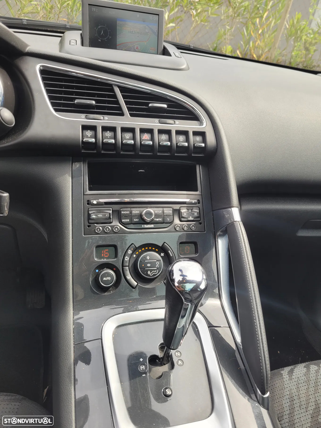 Peugeot 3008 1.6 e-HDi Allure 2-Tronic - 4