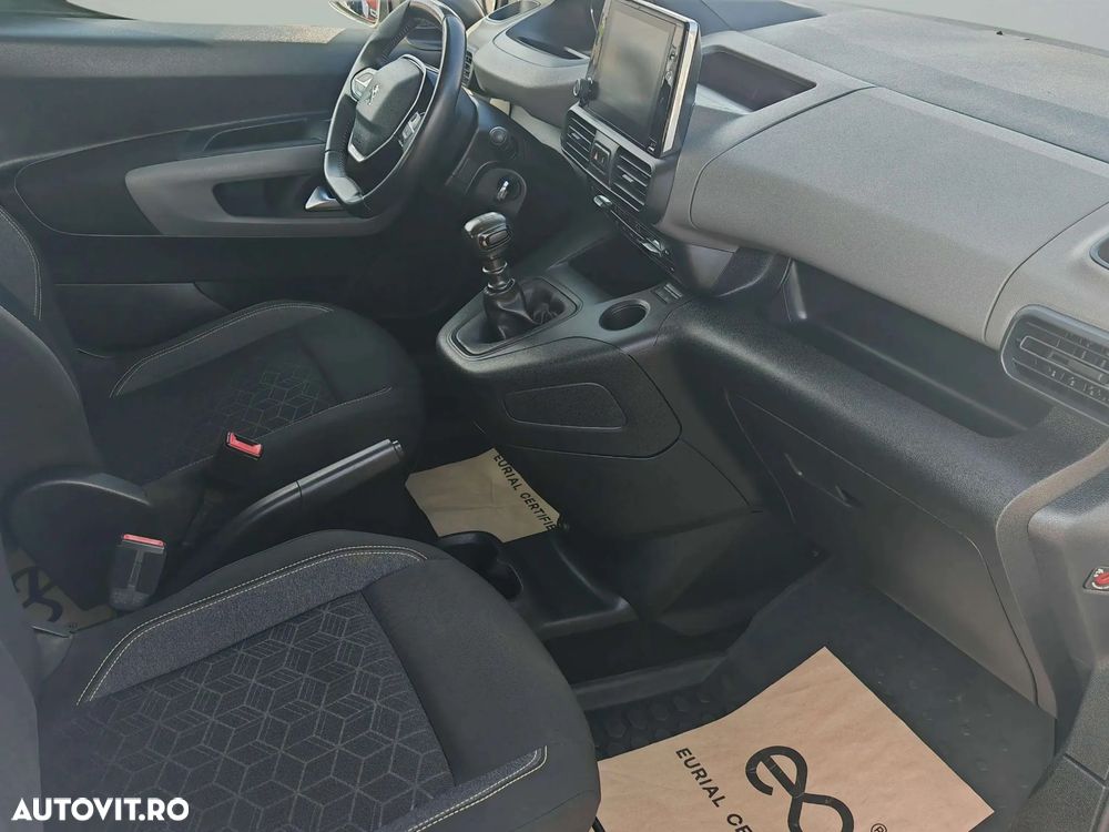 Peugeot Rifter 1.5 BlueHDI 130 CP S&S Active Pack - 17