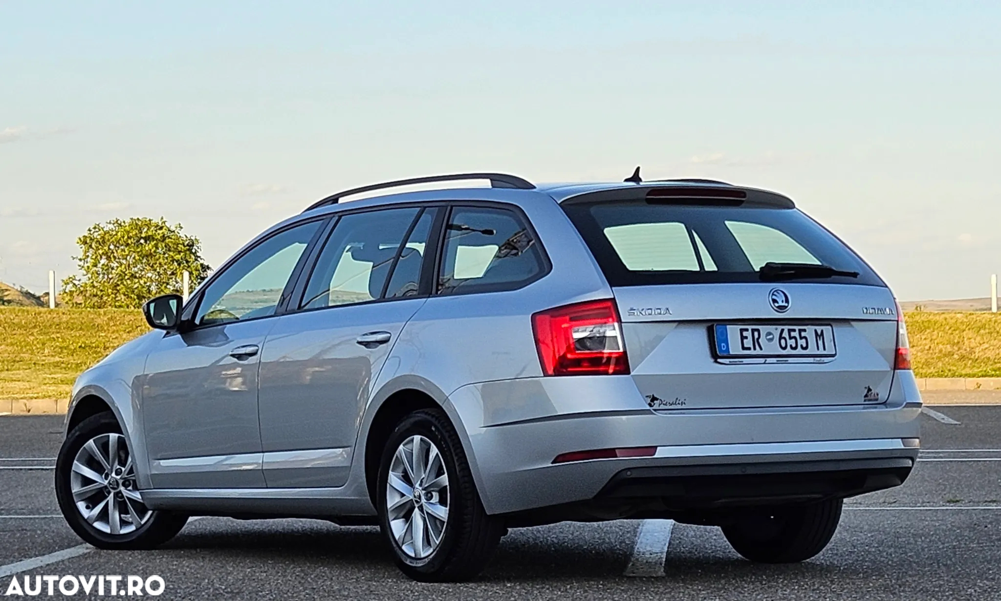 Skoda Octavia 2.0 TDI (Green tec) DSG Style - 3