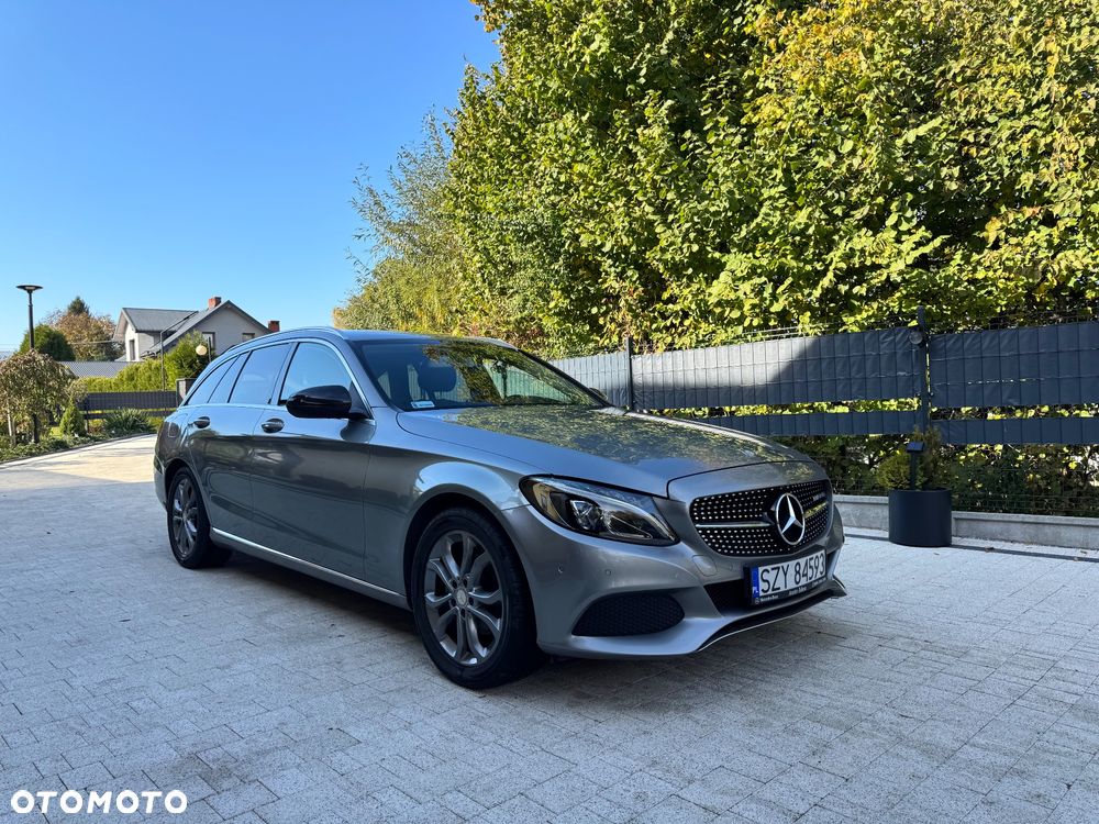 Mercedes-Benz C200 2015 photo 3