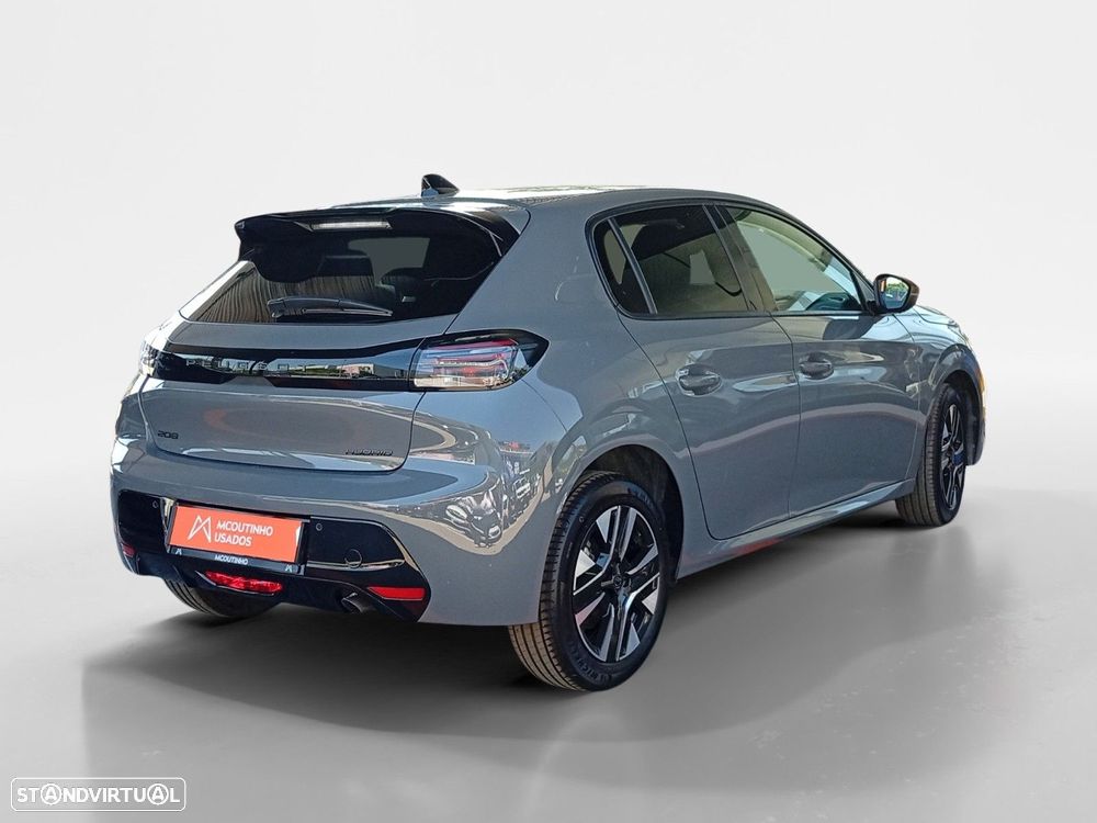 Peugeot 208 - 5