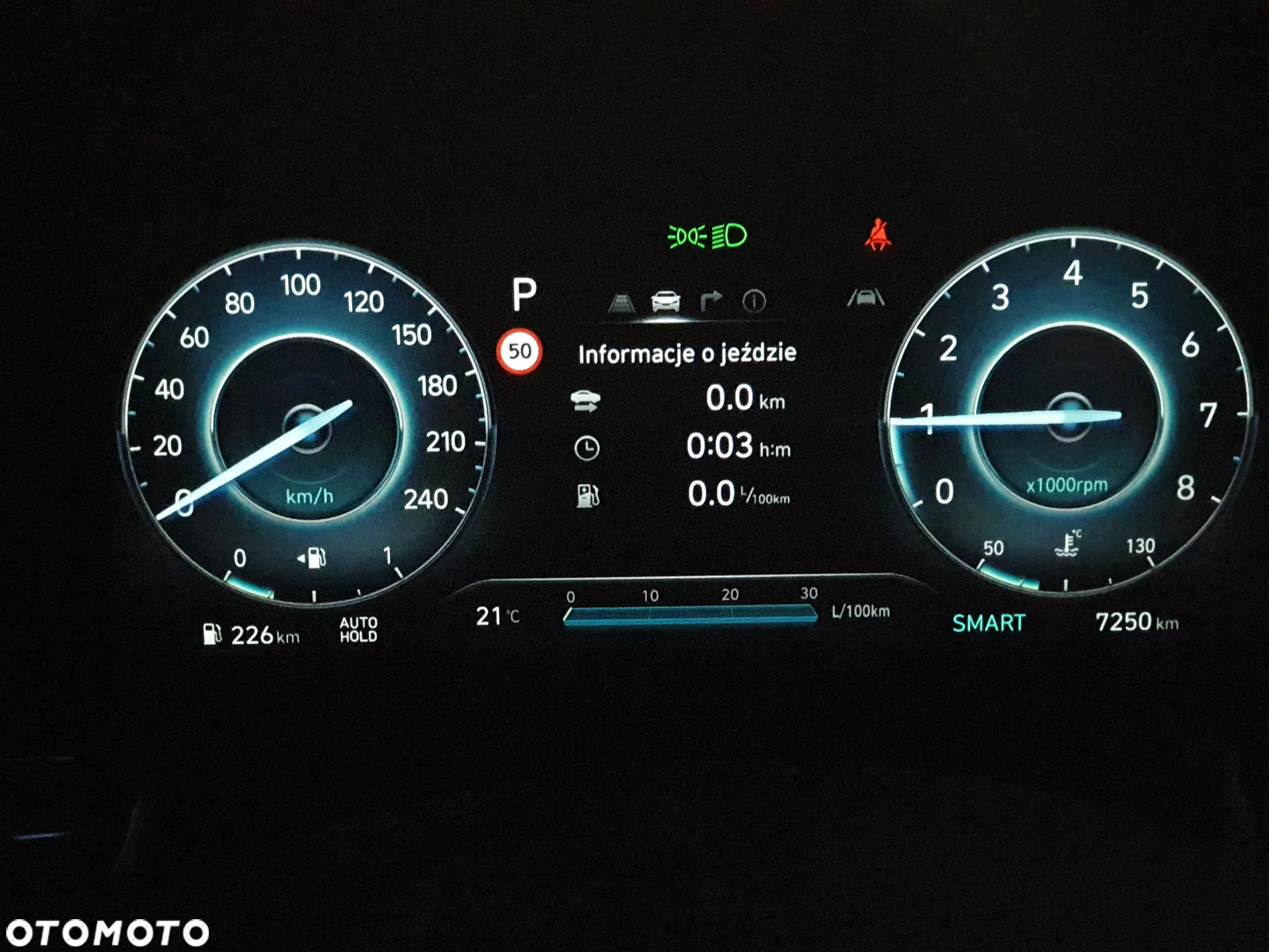 Hyundai Elantra 1.6 Smart CVT - 21
