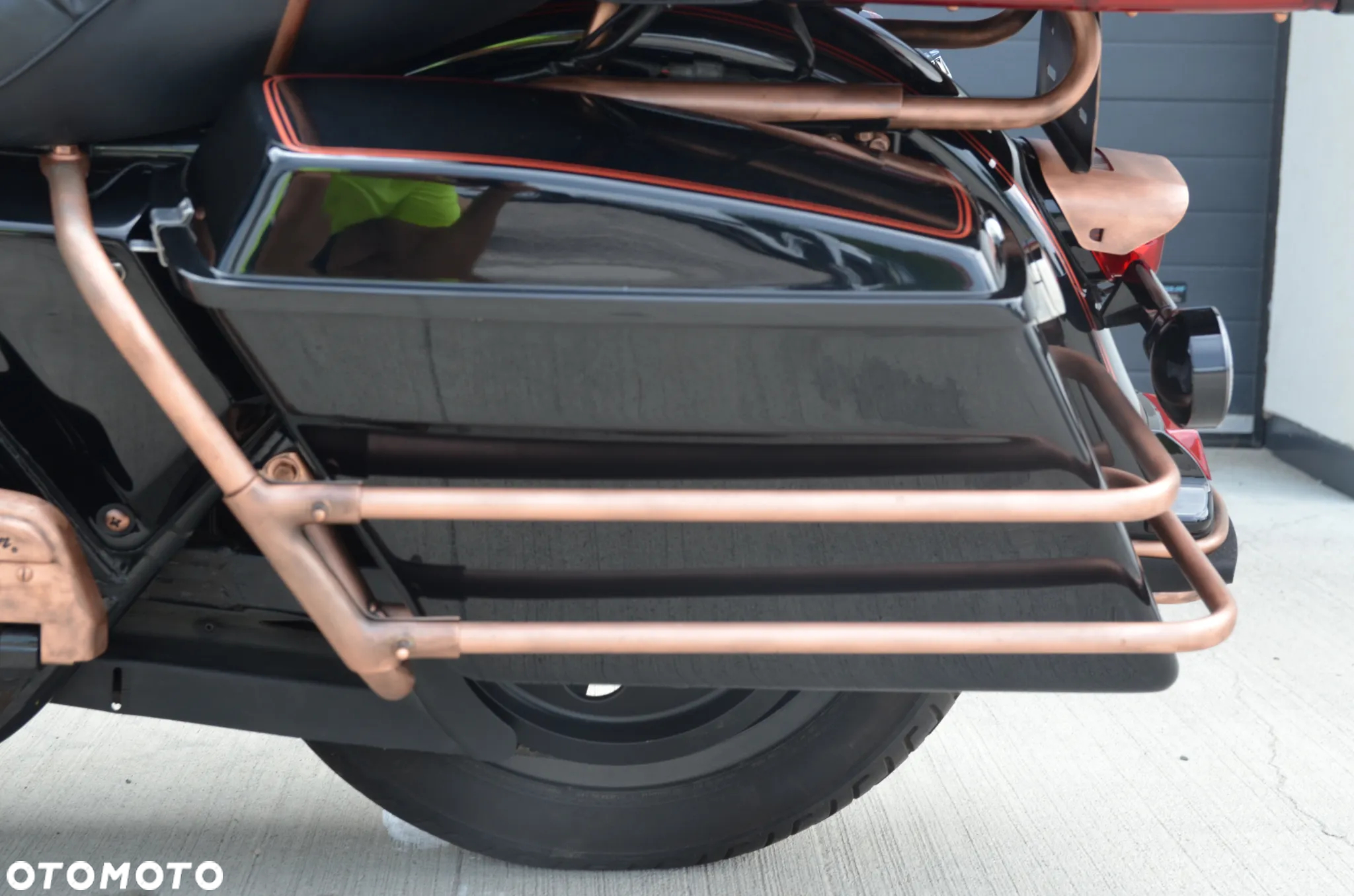 Harley-Davidson FLH Electra Glide - 10