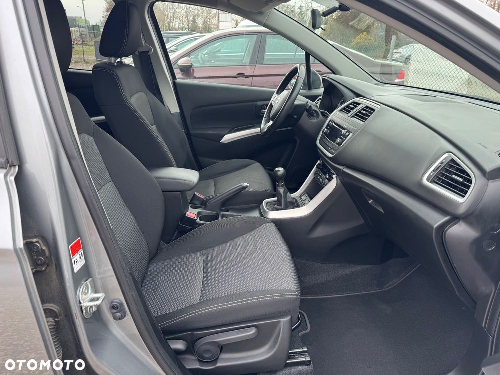 Suzuki SX4 S-Cross 1.6 VVT 4x2 Comfort - 25