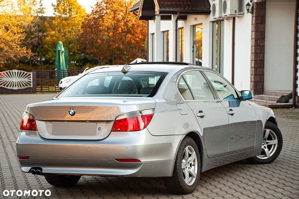 BMW Seria 5 520i - 15