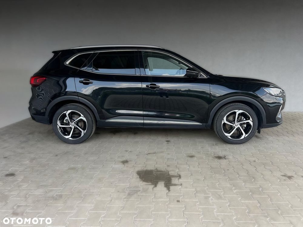 MG HS 1.5 T-GDI Exclusive DCT - 3