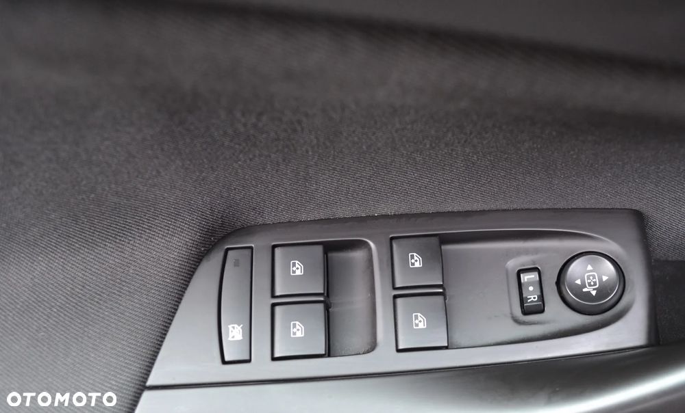 Opel Astra 1.4 T Elite S&S - 20