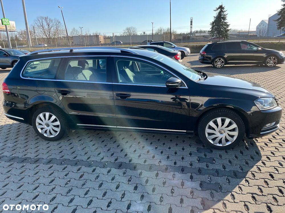Volkswagen Passat 1.6 TDI BlueMotion Technology Comfortline - 8