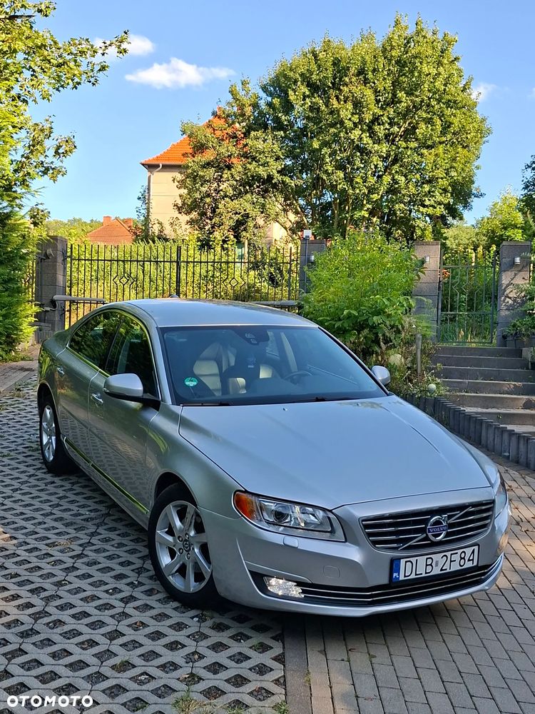 Volvo S80 T4 Momentum - 1