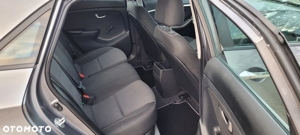 Hyundai i30 1.4 Classic - 13