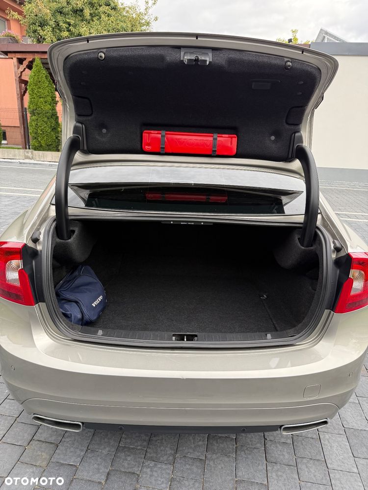 Volvo S60 D4 Drive-E Momentum - 13