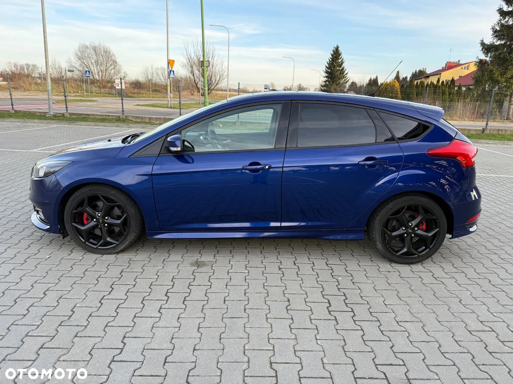 Ford Focus 2.0 TDCi ST-2 PowerShift - 3