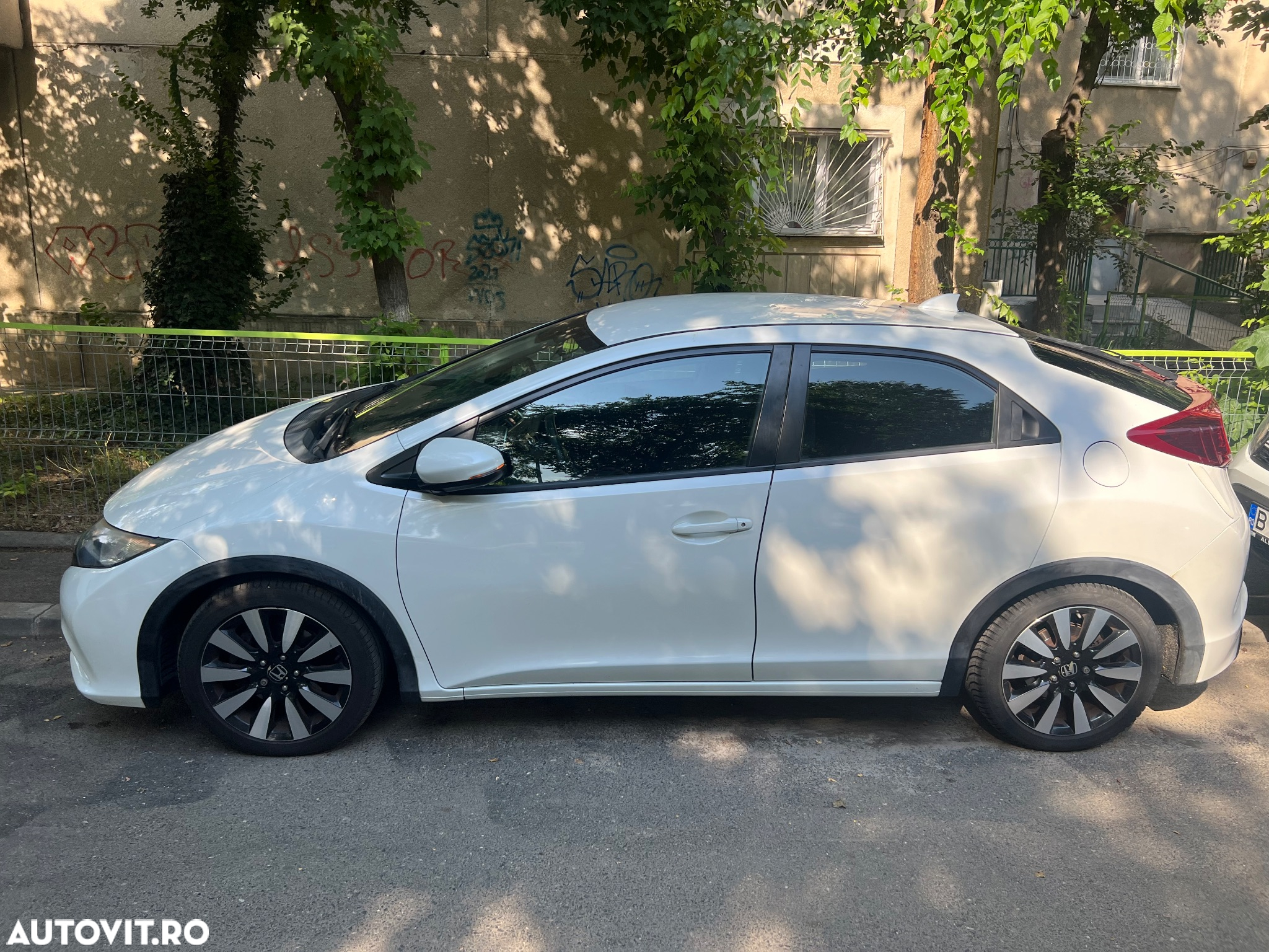 Honda Civic 1.6 i-DTEC 6MT Comfort - 2