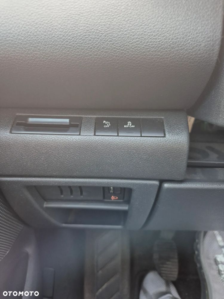 Peugeot 5008 1.6 THP Premium - 18