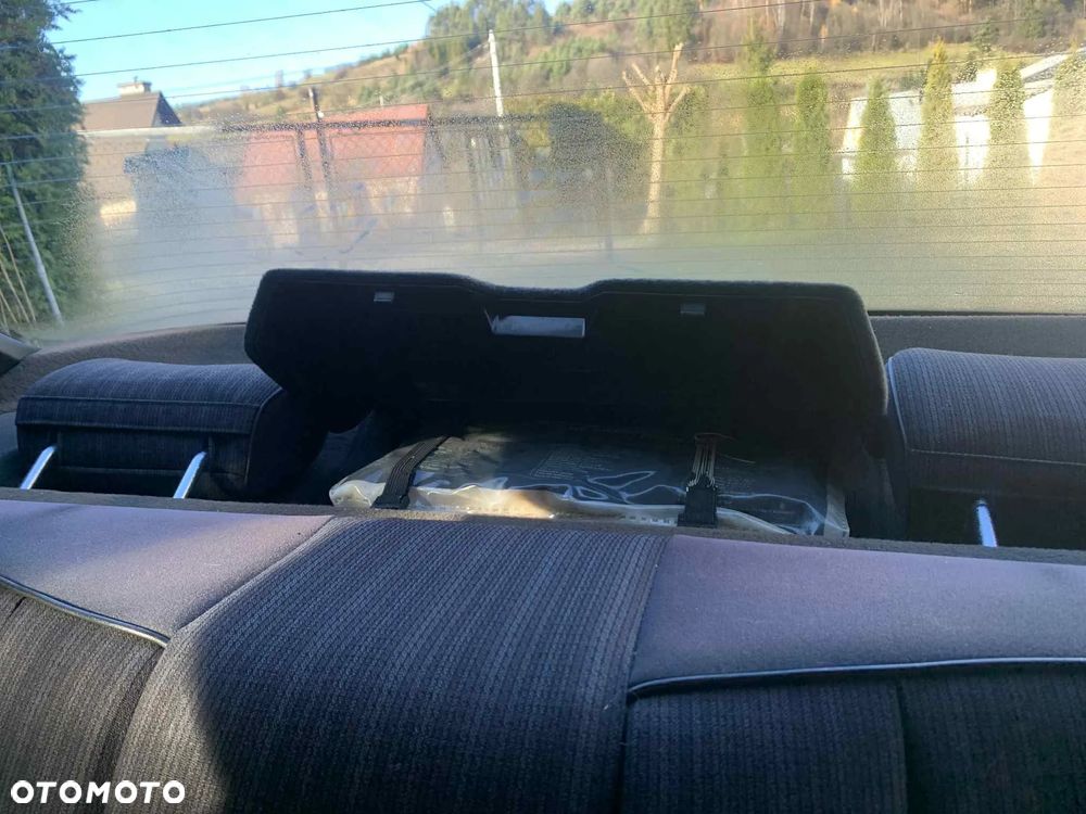 Mercedes-Benz W124 (1984-1993) - 11