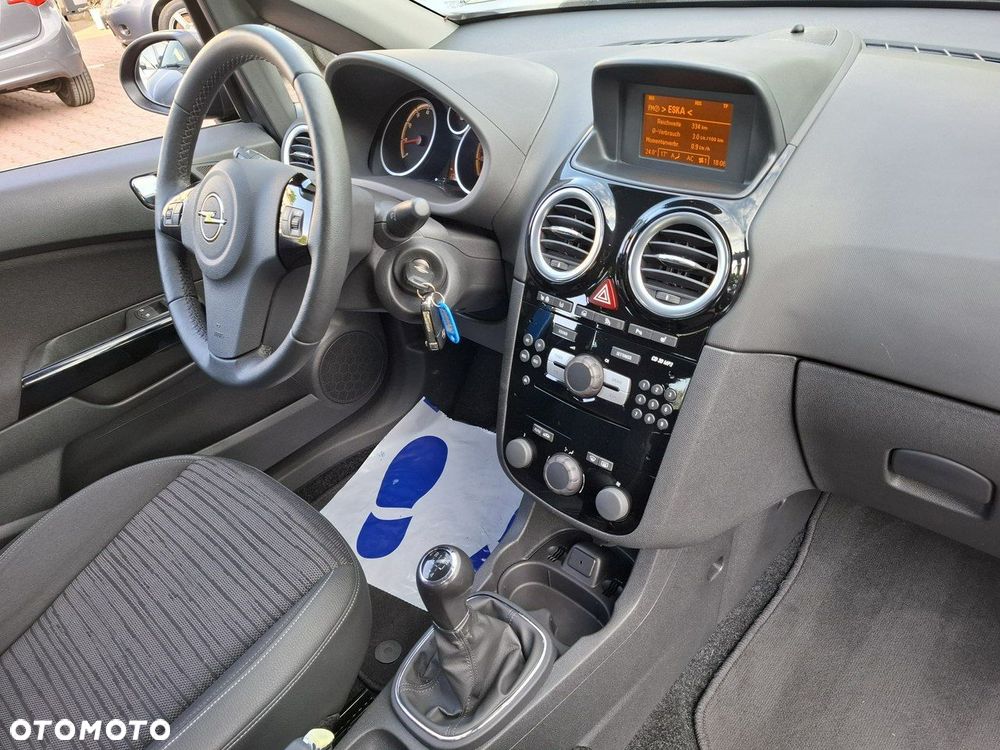 Opel Corsa 1.4 16V Energy - 25