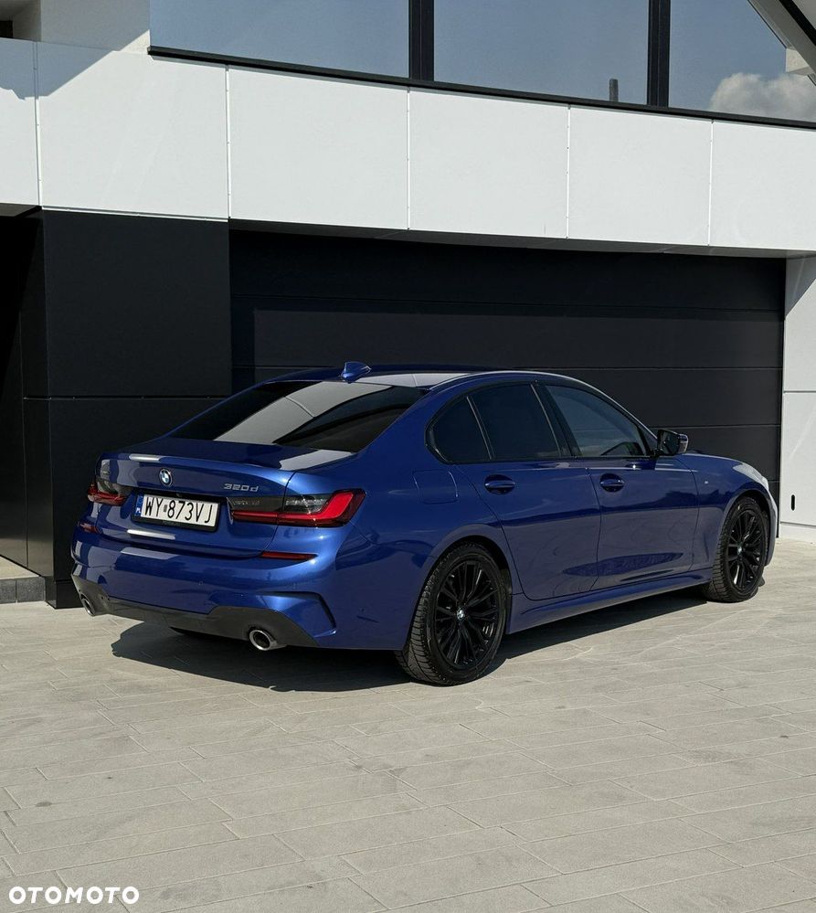 BMW Seria 3 320d xDrive M Sport sport - 9